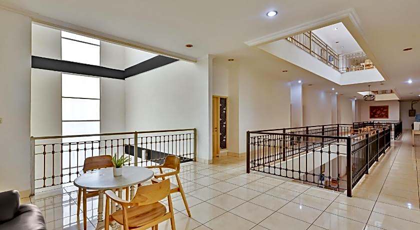 Cinere Inn & Residence