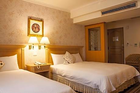 Deluxe Triple Room