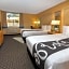 La Quinta Inn & Suites by Wyndham Deerfield Beach I-95