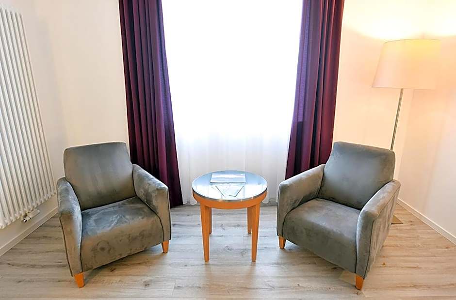 PRIMA Inn HOTEL & HOF NEURUPPIN - digitales & rezeptionsloses Motel