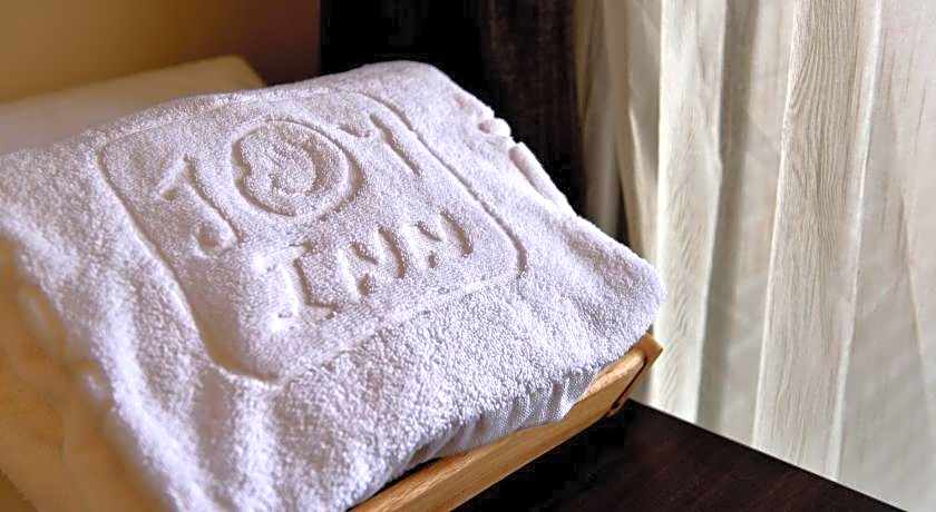 JOY INN