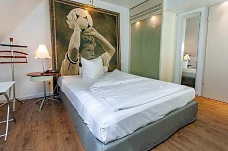 Economy Single Room