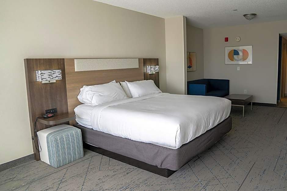 Holiday Inn Express Pembroke By IHG