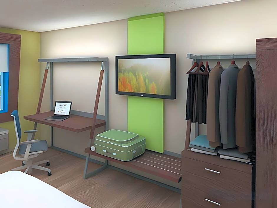 Holiday Inn Express & Suites - Milledgeville By IHG