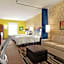 Home2 Suites By Hilton Savannah Airport