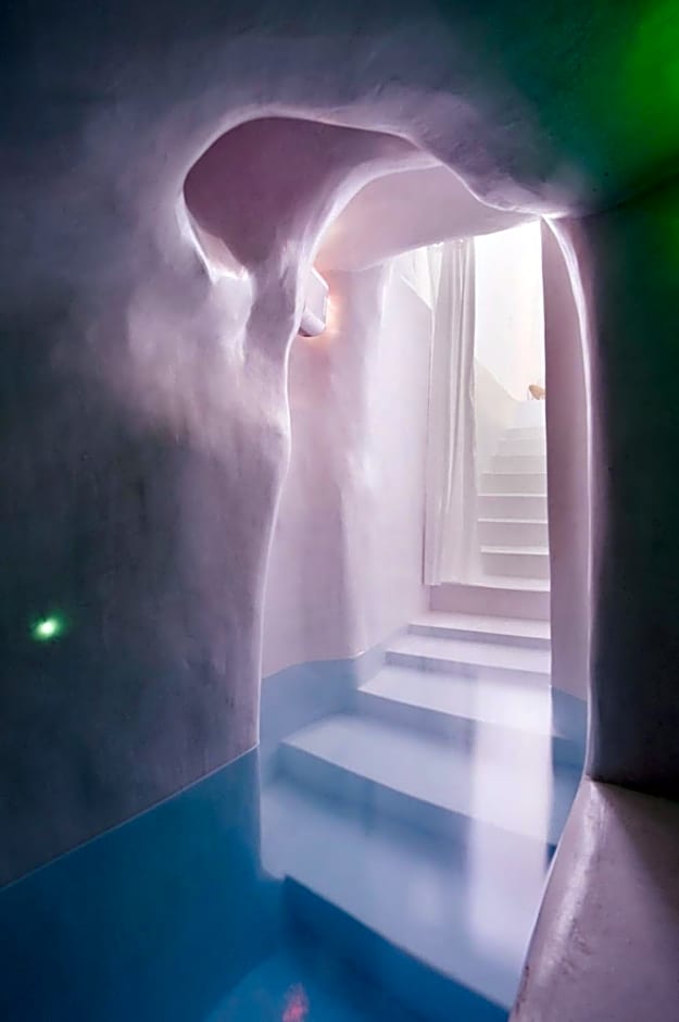 Sophia Luxury Suites