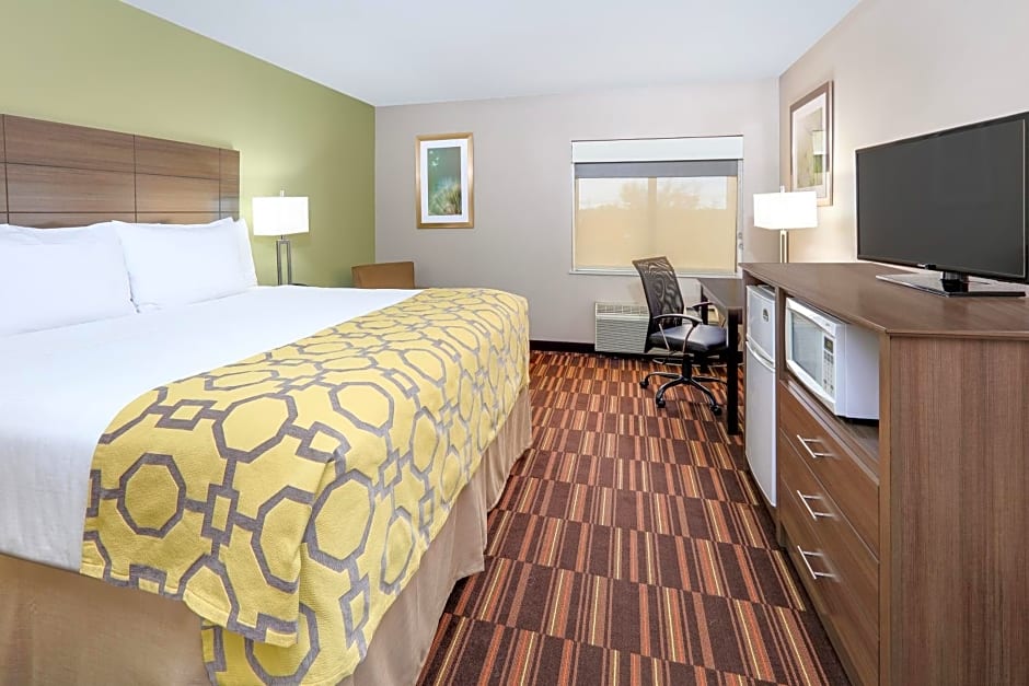 Baymont by Wyndham Plano