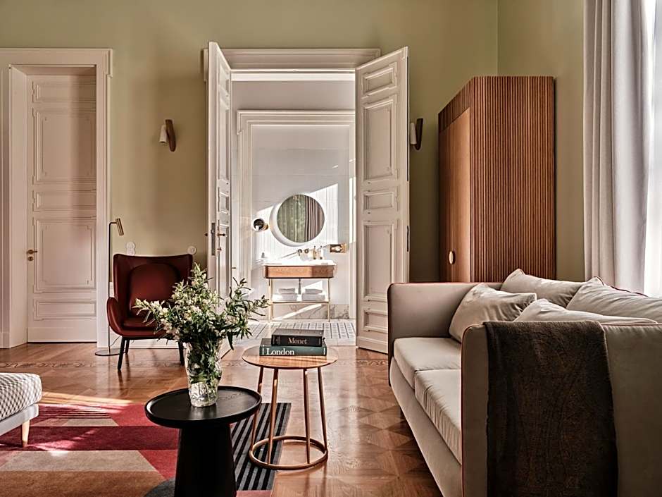 Hotel Altus Palace - Destigo Hotels