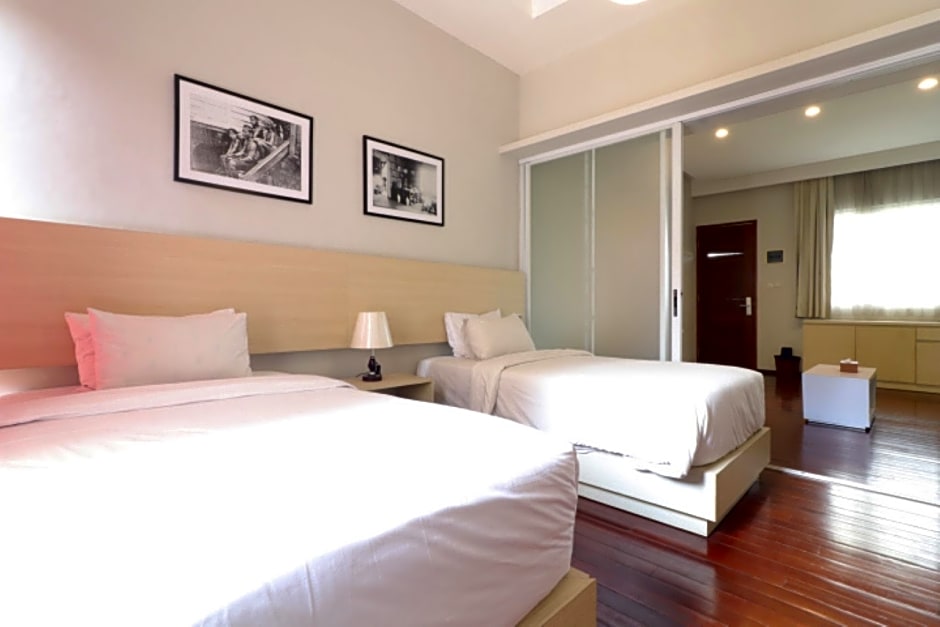 Pejaten Valley Residence