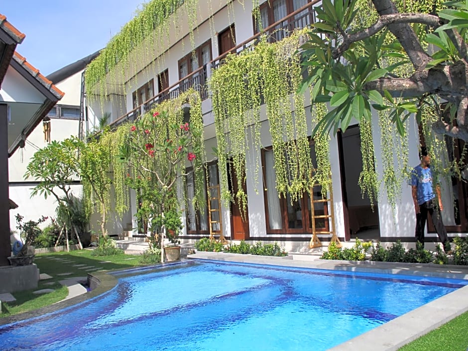 Bali Fullmoon Guesthouse