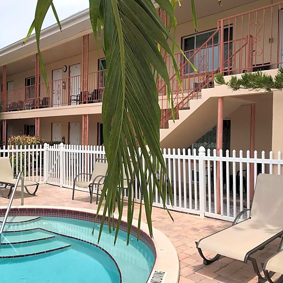 Carlton House Motel and Suites