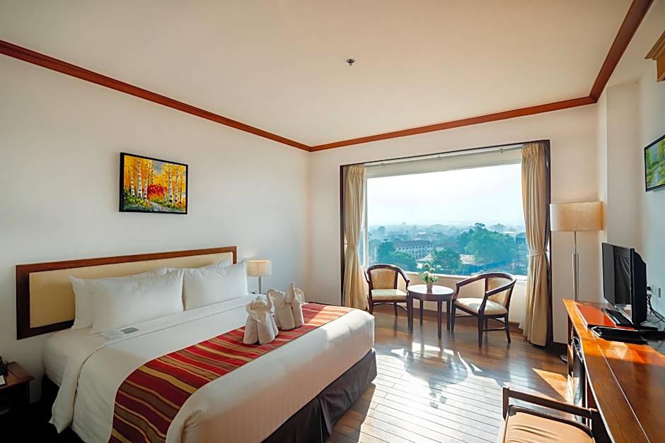 Champasak Grand Hotel