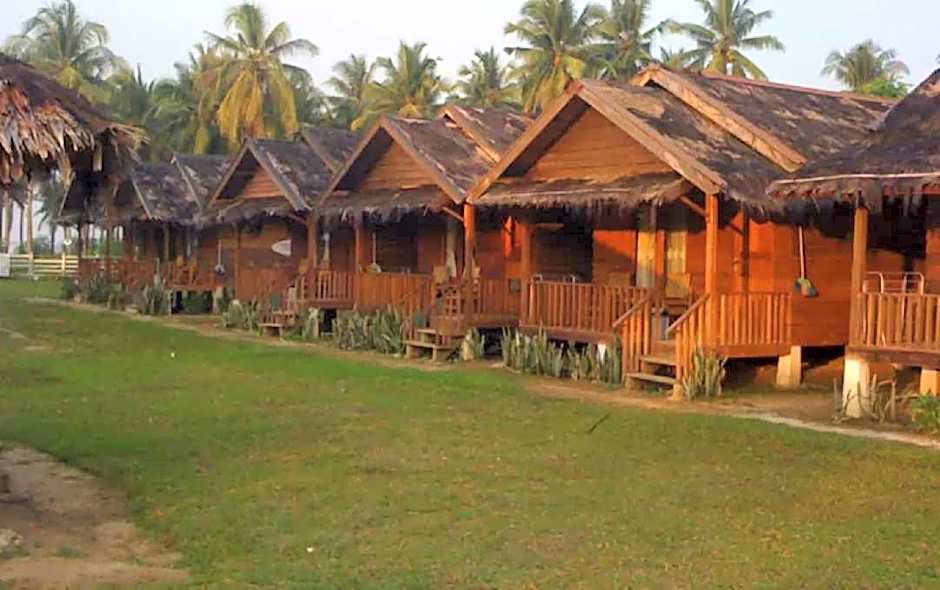Sawarna Little Hula Hula