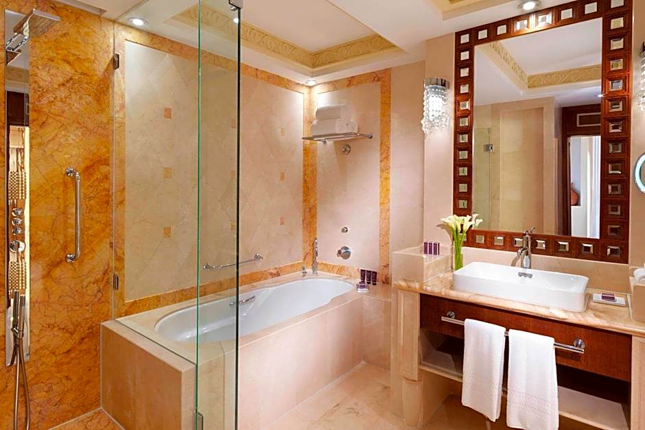 Al Bustan Palace, a Ritz-Carlton Hotel