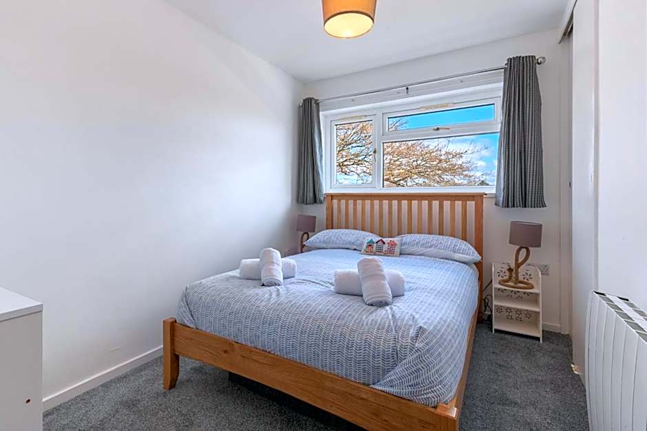 Coedrath Park 20 - Modern Apartment, Close to the Beach