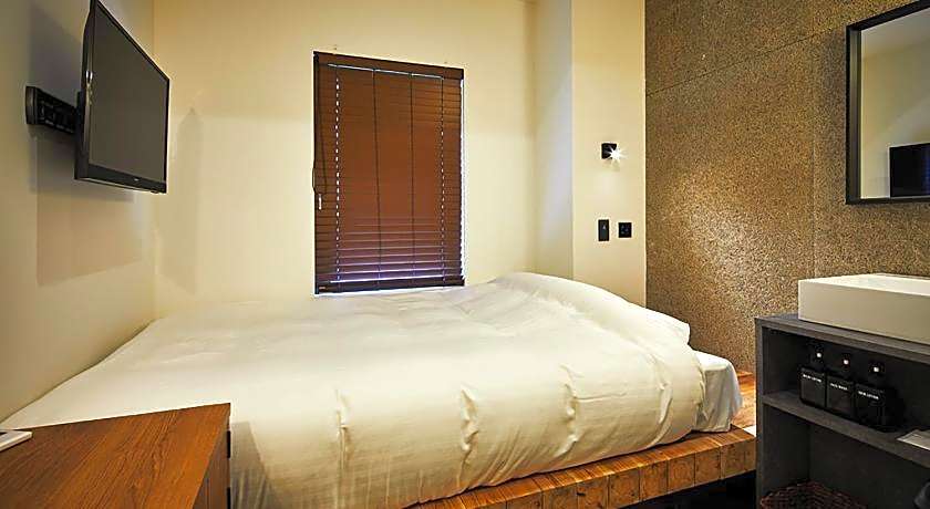 mizuka Imaizumi 4 - unmanned hotel -