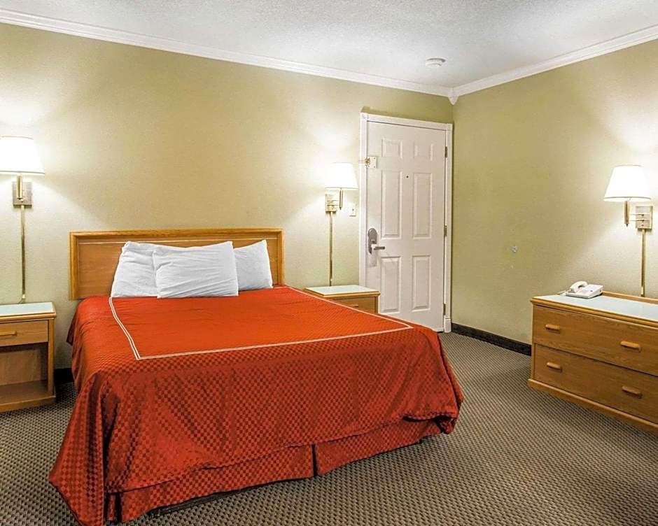 Rodeway Inn