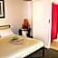Adelaide Travellers Inn Backpackers Hostel