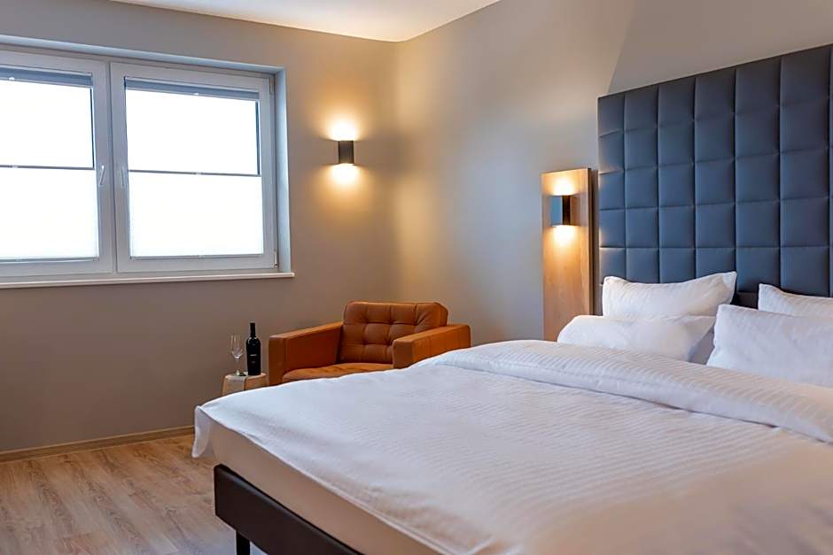 Hotel Circle Inn - Closest to Air Base