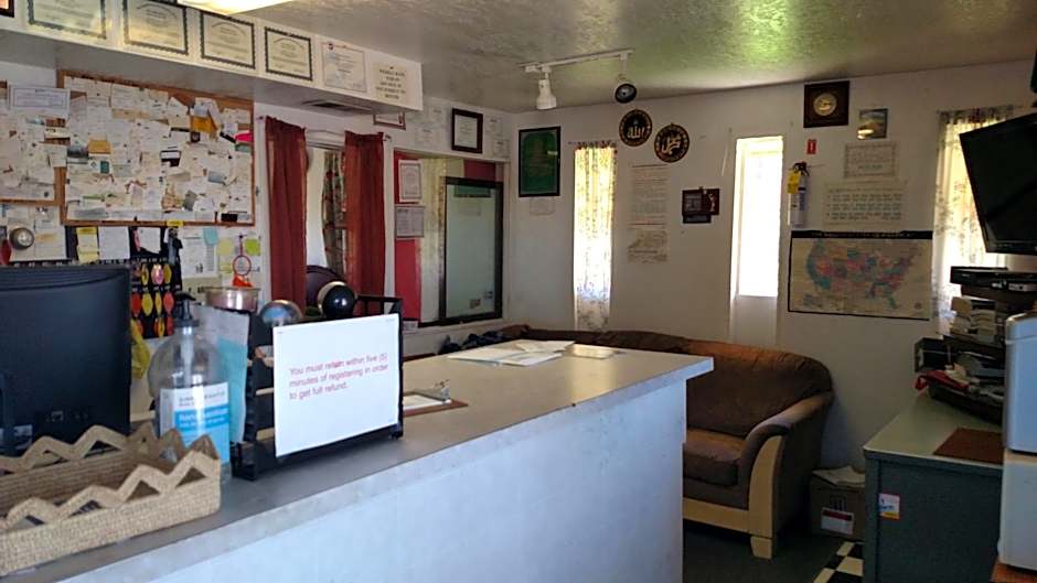 Essex House Motel