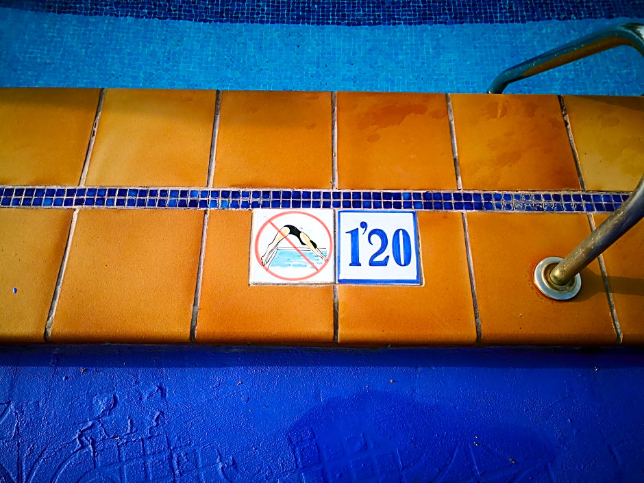 Apartamentos Castillo Beach