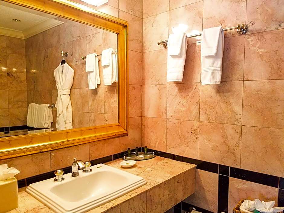 The Copper Beech Inn