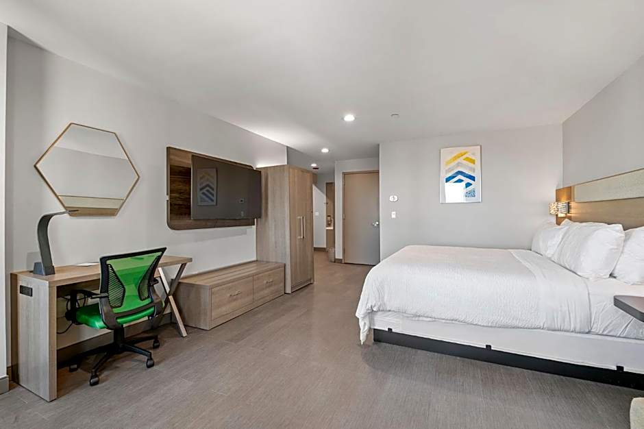 Holiday Inn Express And Suites Bronx NYC By IHG
