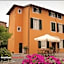 Bed & Breakfast Lucca Fora