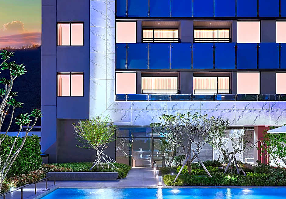 MU Jiaoxi Hotel