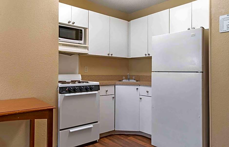 Extended Stay America Suites - Detroit - Novi - Orchard Hill Place