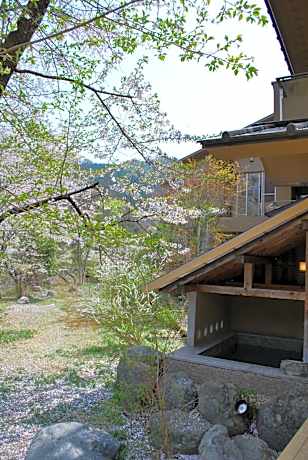 Japanese-Style Junior Suite with Open-Air Bath