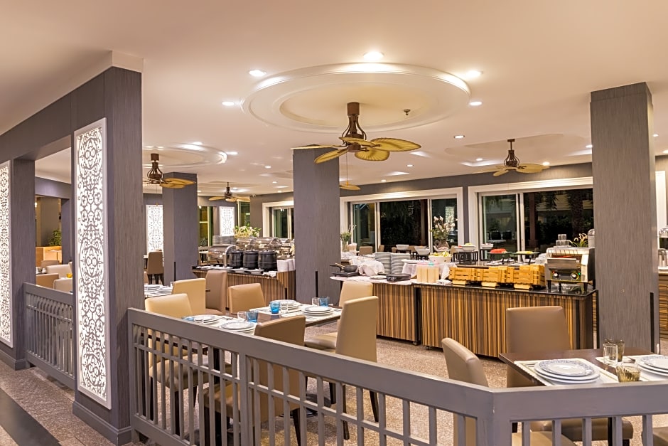 Golden Sea Pattaya Hotel