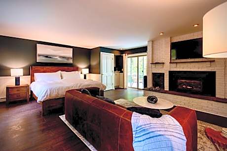 King Suite with Balcony