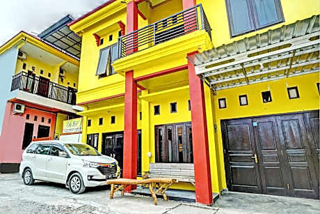 OYO Life 93036 Eddy Homestay Syariah