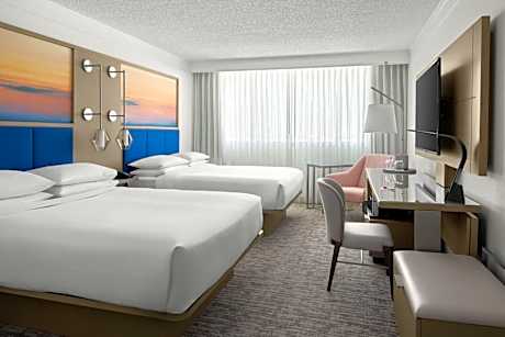 Deluxe Queen Room with Two Queen Beds and Lake View