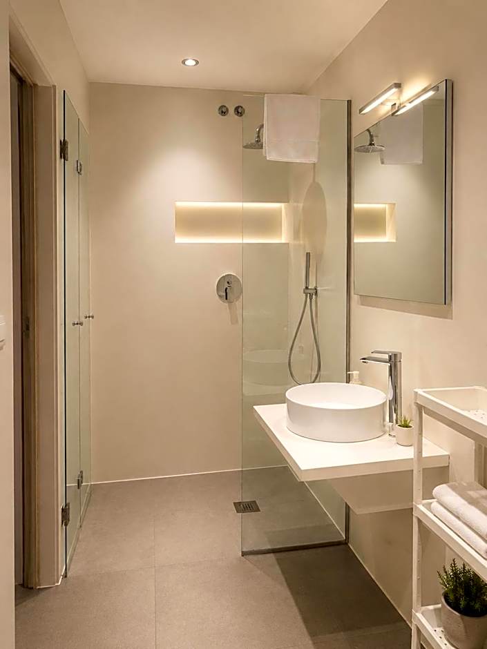 Amare Suite & Apartments