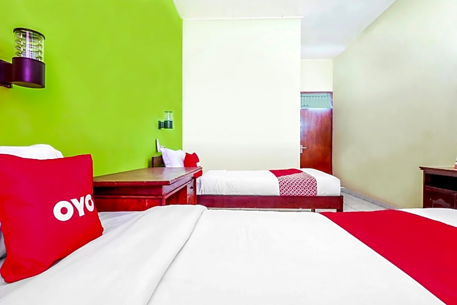 OYO 2184 Nan Berlian Inn