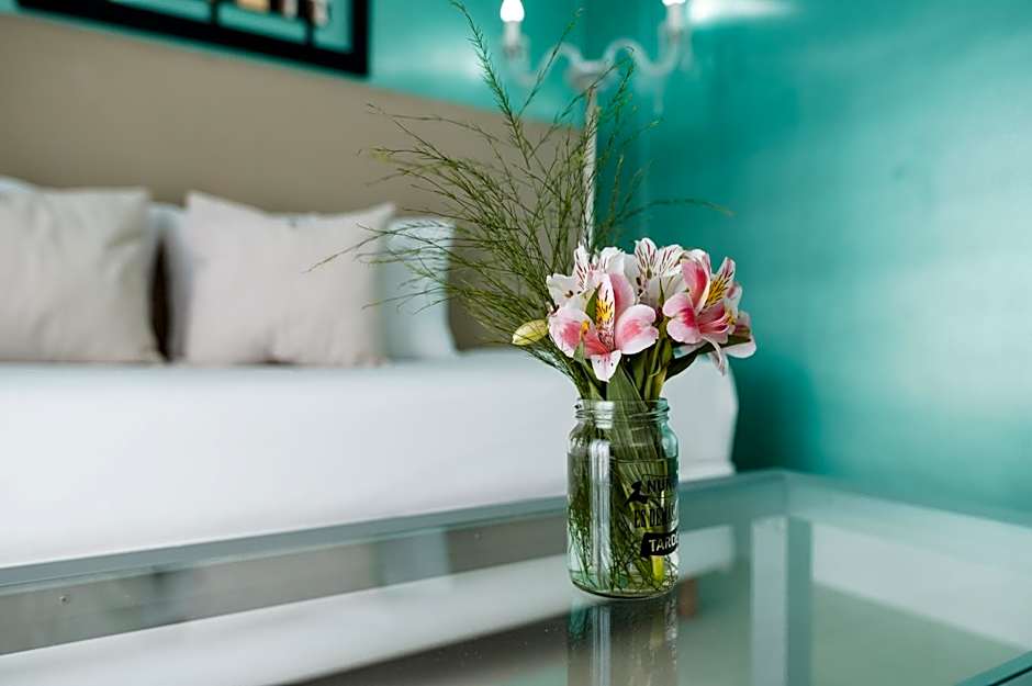 Ker Urquiza Hotel & Suites