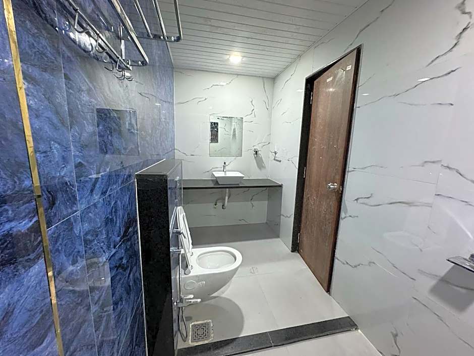 Hotel Atithi Inn Akluj