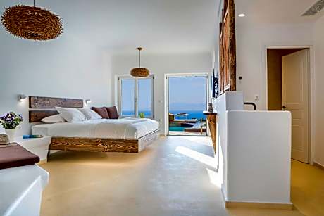 KING suite with Private Pool