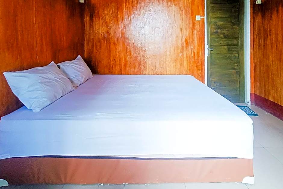 Rejeng Bungalow Near Gangga Waterfall Lombok