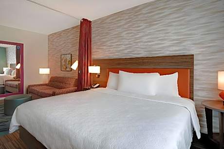 Studio King Size Bed