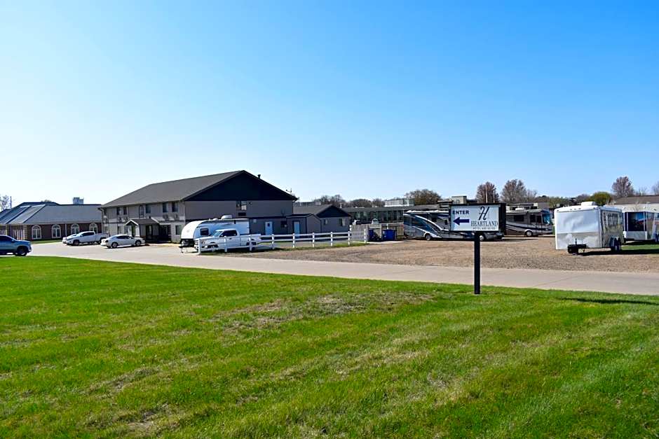 Heartland Hotel & Suites