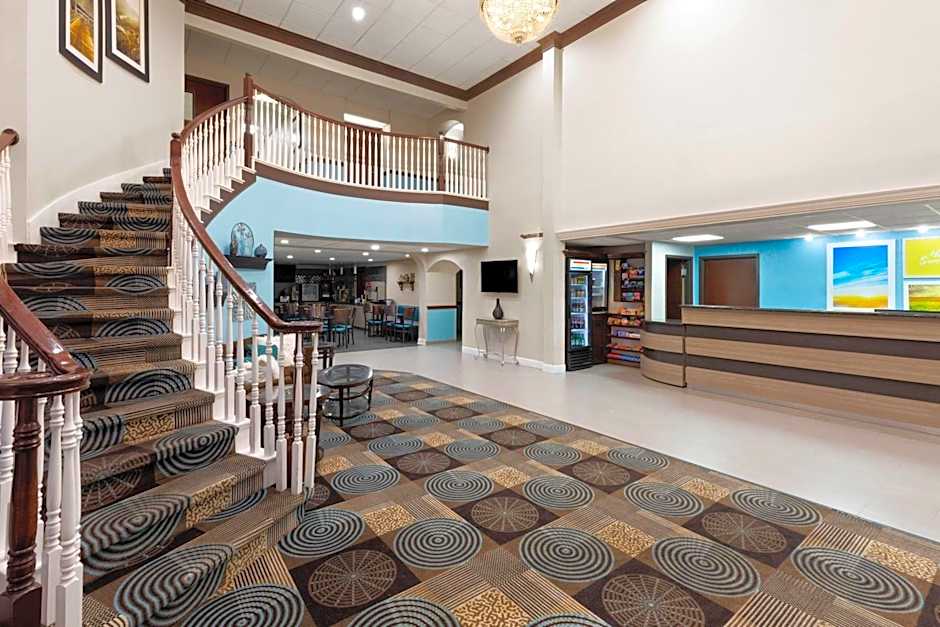 Days Inn & Suites by Wyndham Sam Houston Tollway