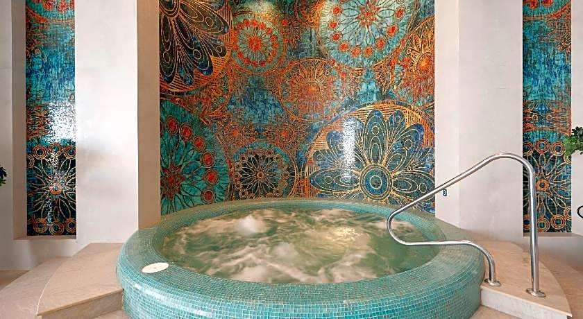 Babylon Rotana Hotel