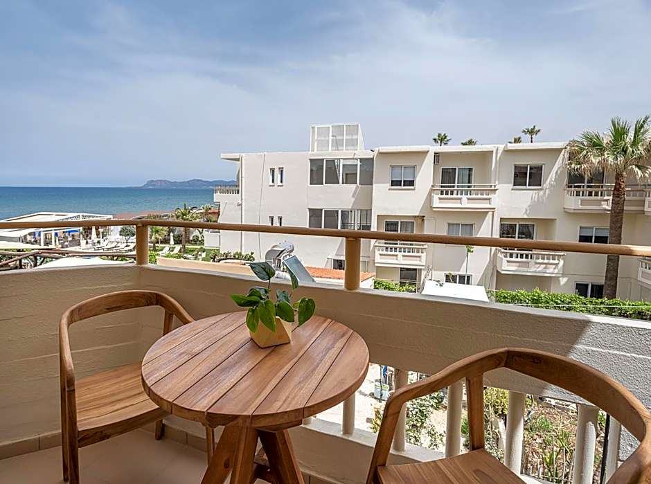 Esperides Beach Hotel Apartments