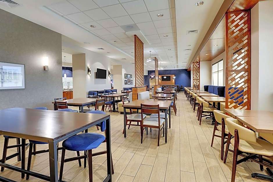 Drury Inn & Suites Lafayette IN