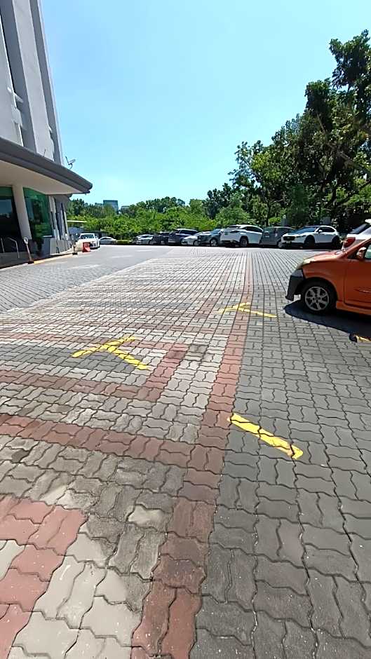 Stallions Suites Penang