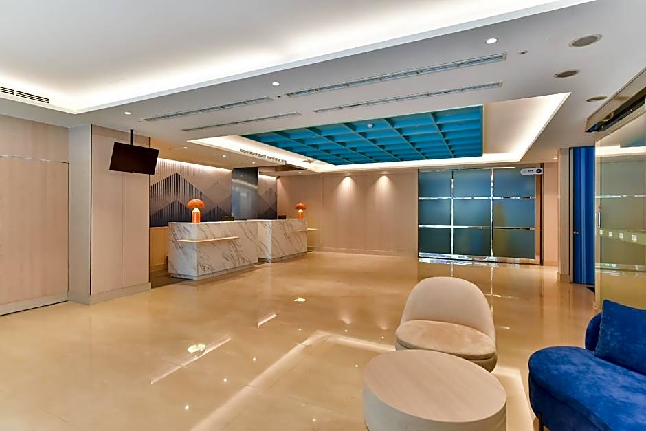 Holiday Inn Express Taipei Train Station