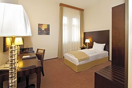 Small Single Room